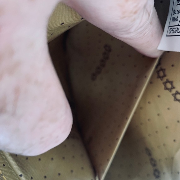 VAAN & CO. Upcycled Leather Crossover - Picture 6 of 7